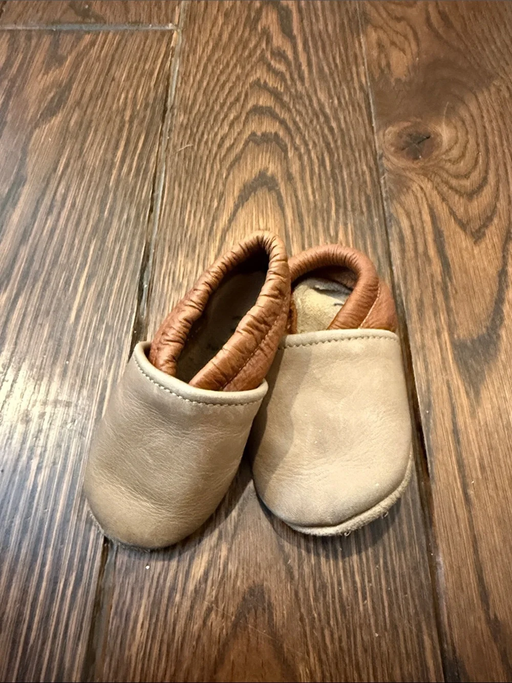 Baby Slip-On Leather Moccasins in Beige and Brown